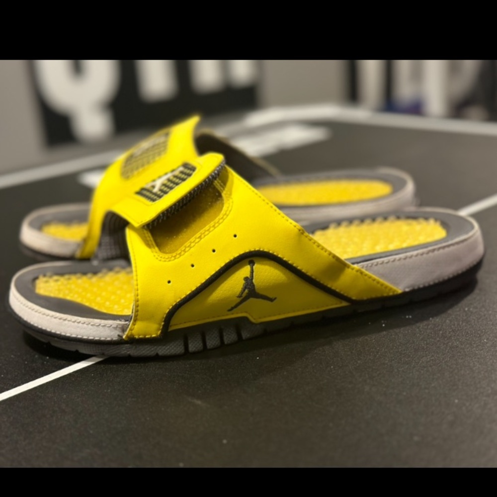 2021 Jordan Hydro Slide 4 'Lightning' - image 2